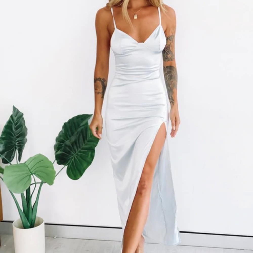 Beginning boutique freesia formal dress